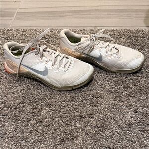 Nike Women's Cream and Gray Athletic Shoes